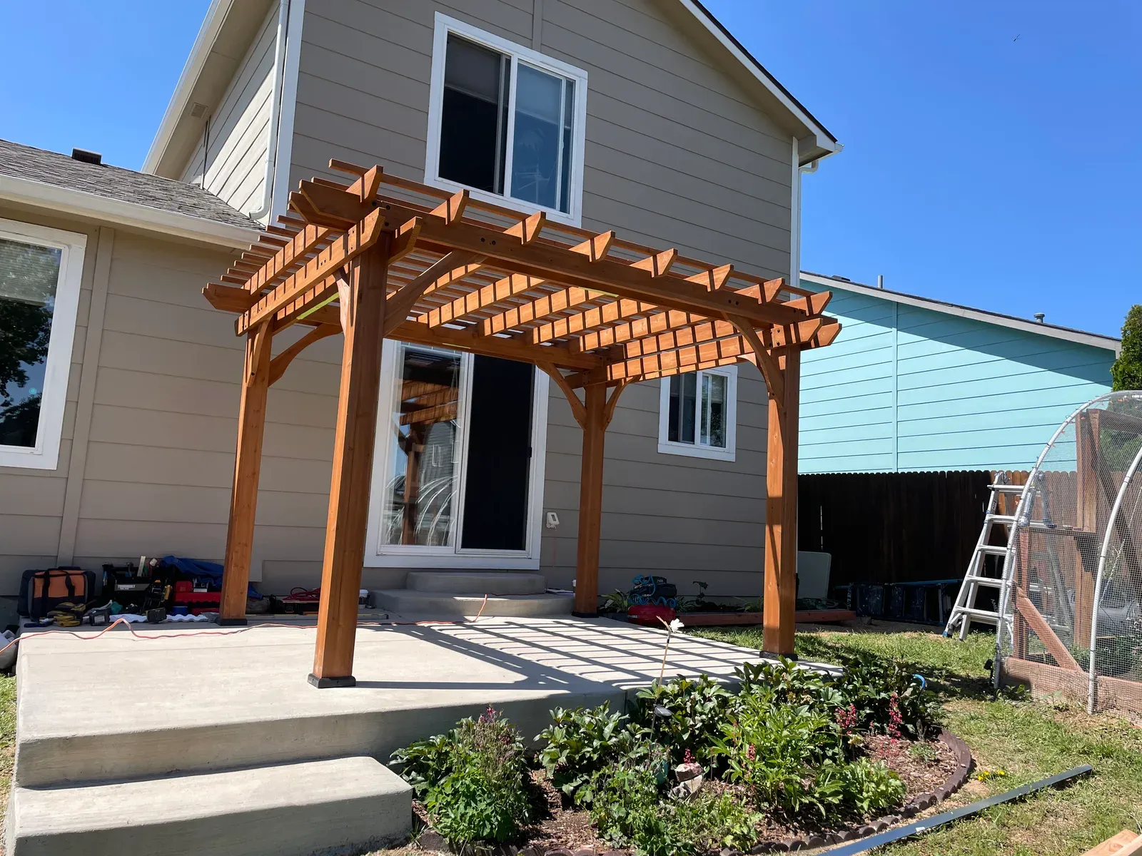 Backyard pergola & patio — photo 1 of 4