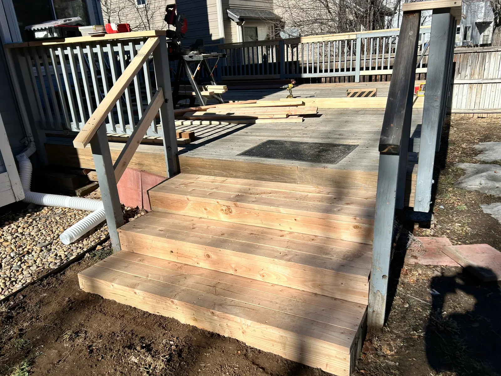 Deck railing & stairs — photo 1 of 6