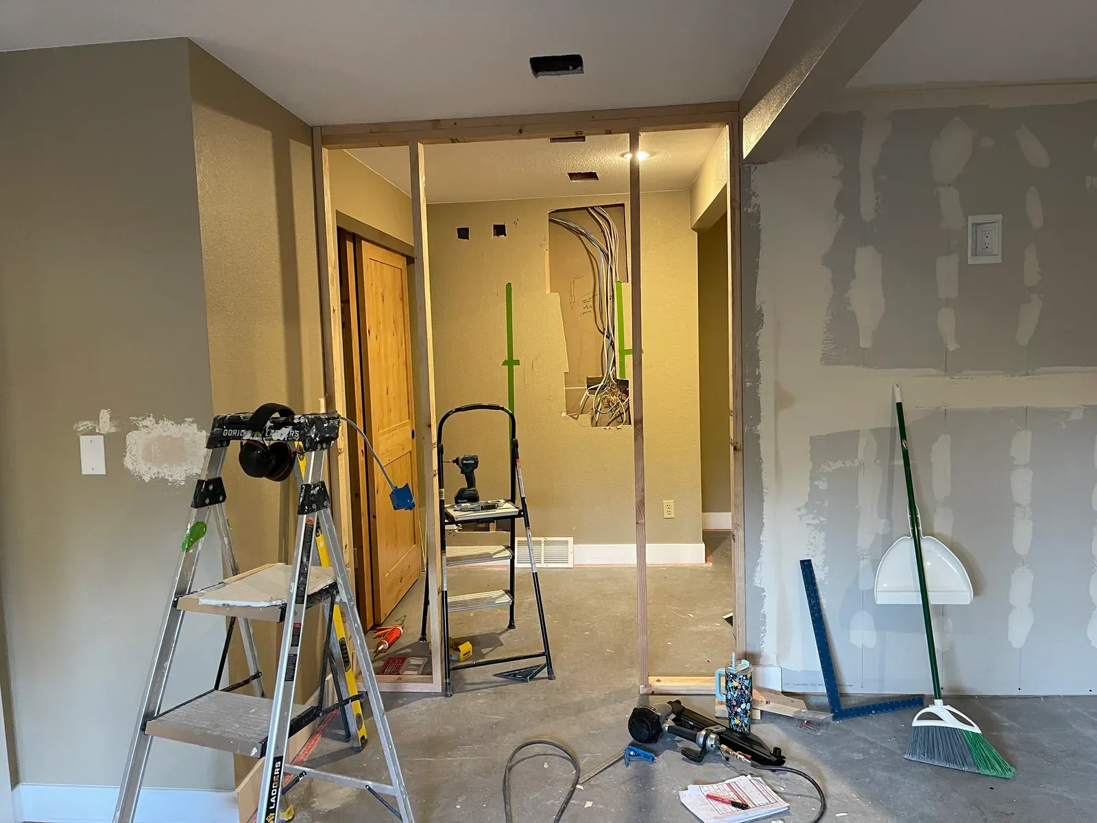 Finished basement — photo 3 of 7