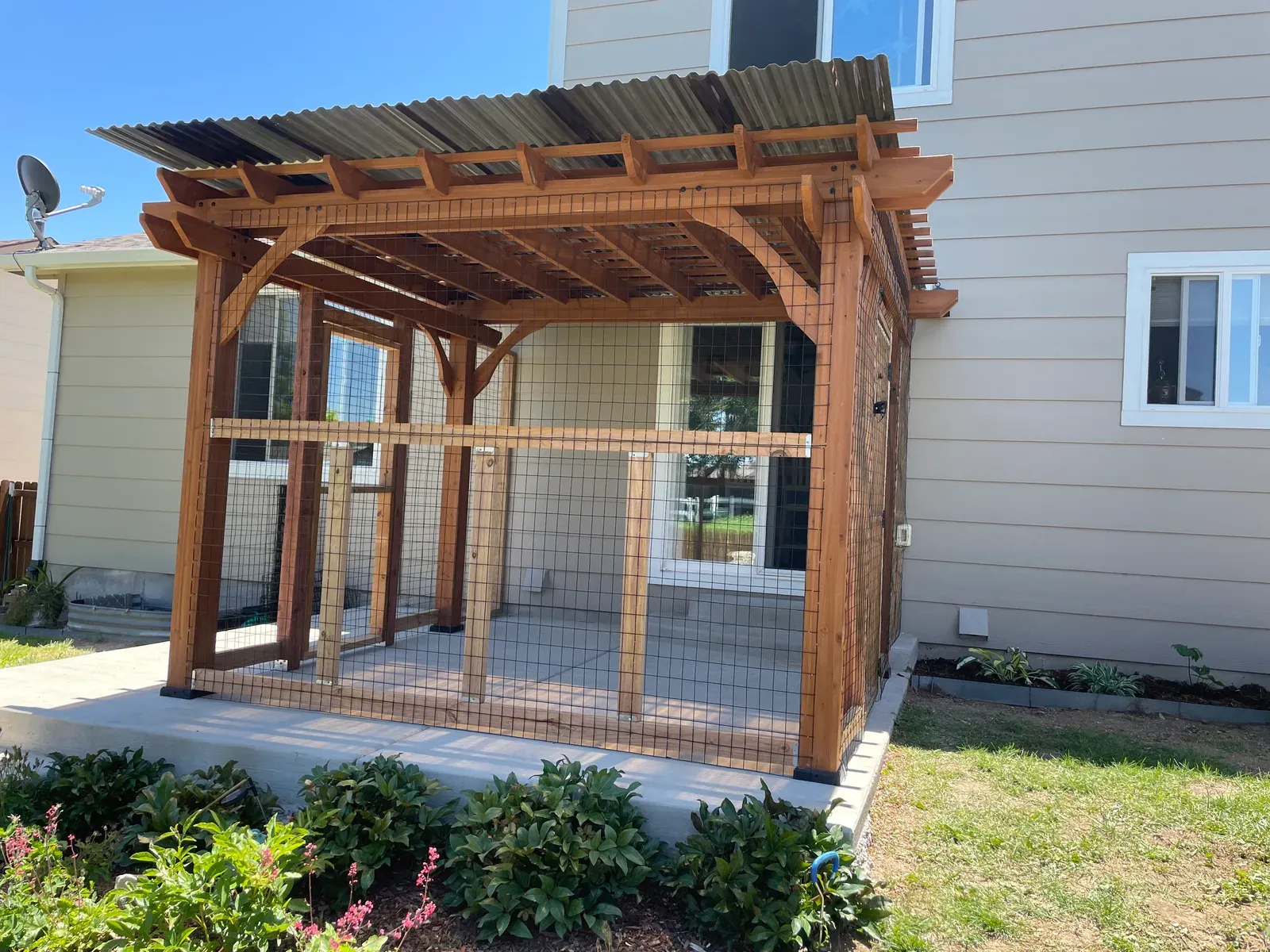 Backyard pergola & patio — photo 3 of 4